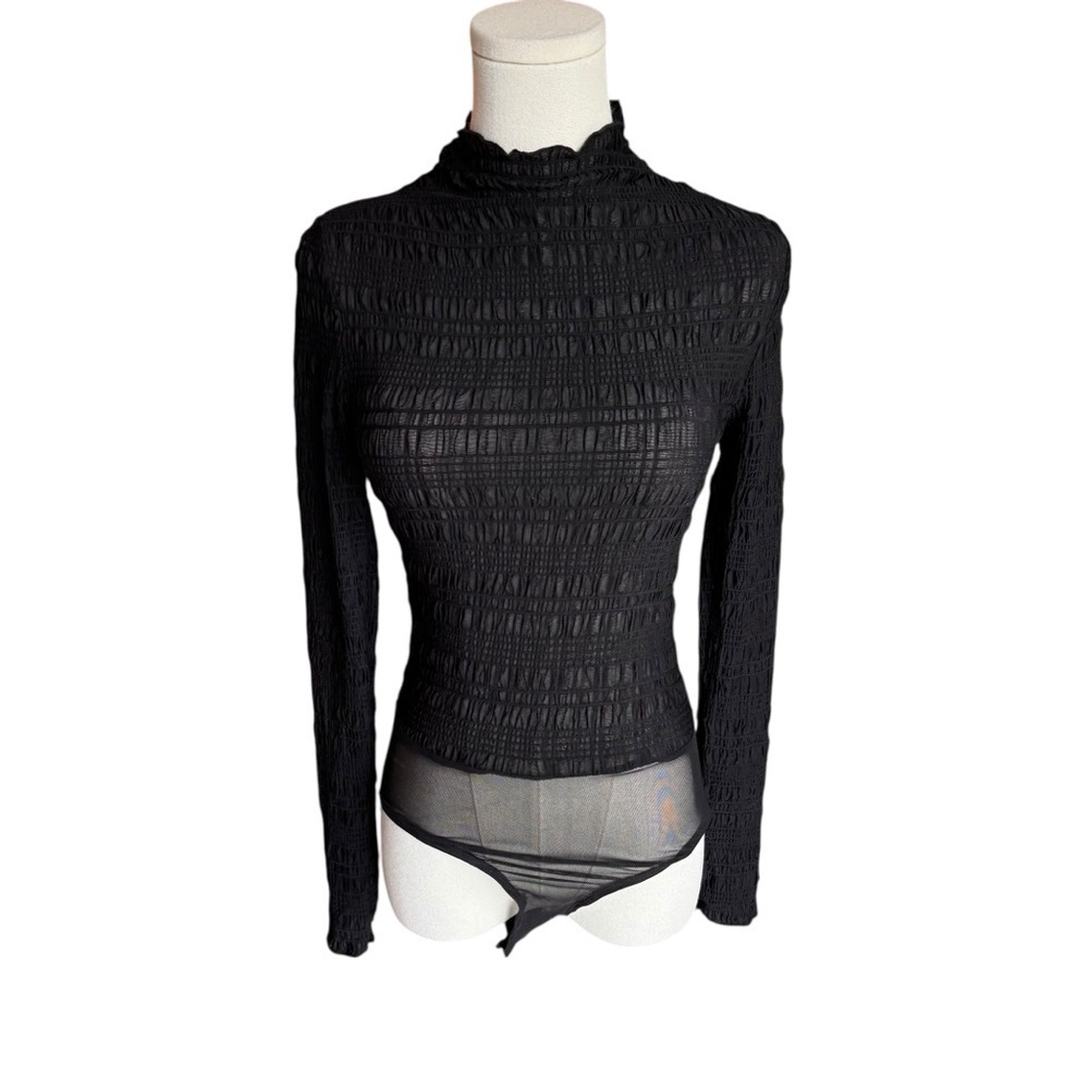 Hello Molly - NWT Black Long Sleeve Textured Bodysuit Sz S - Picture 2 of 9